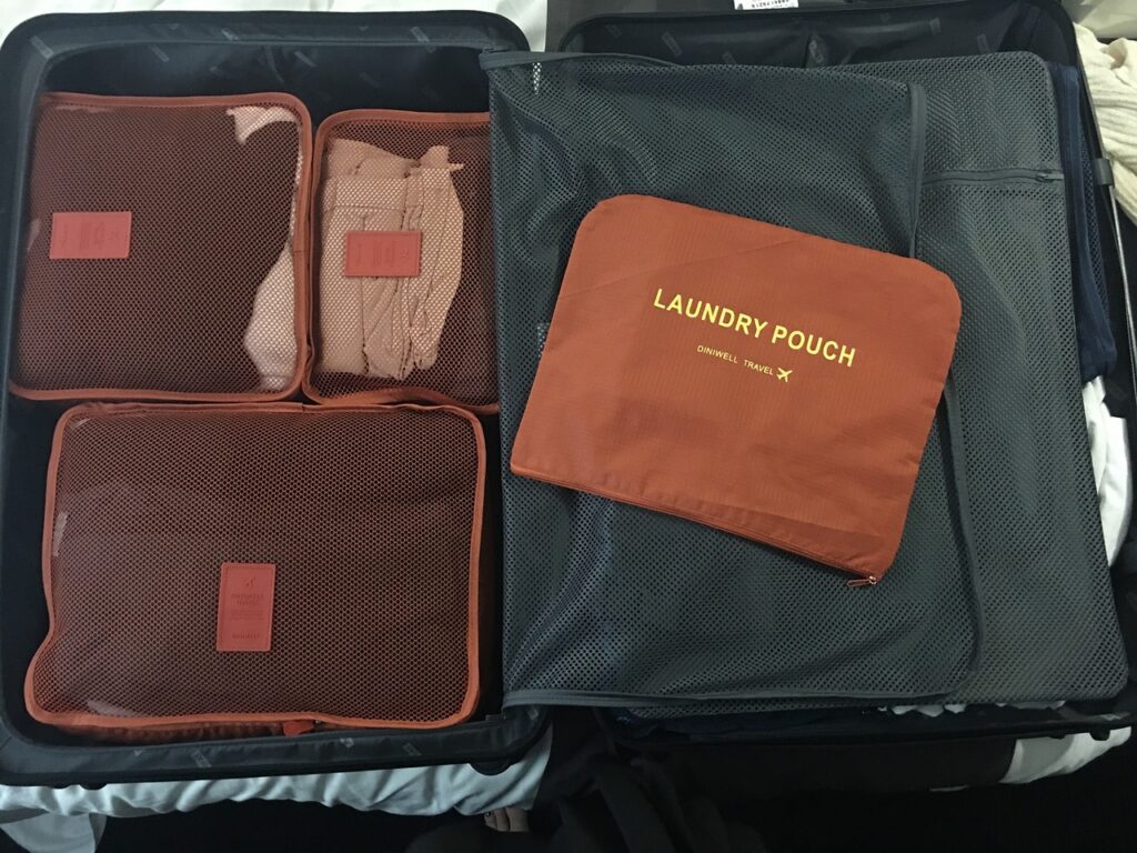 packing cubes in a travelling bag